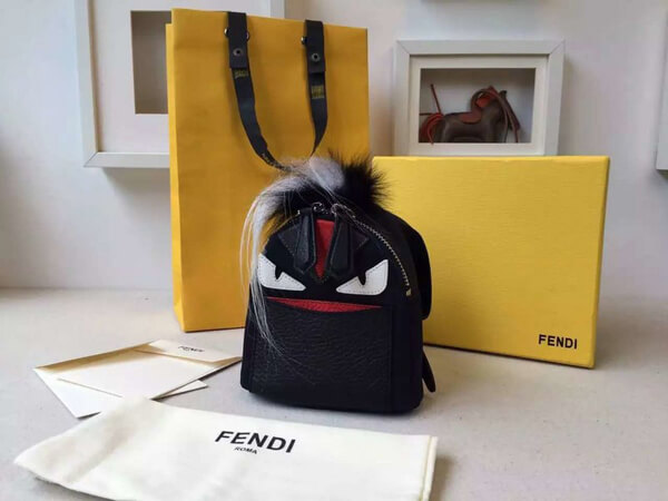 フェンディコピー 2015新入荷モンスターバックパックチャーム【フェンディ】可愛すぎ欲しい